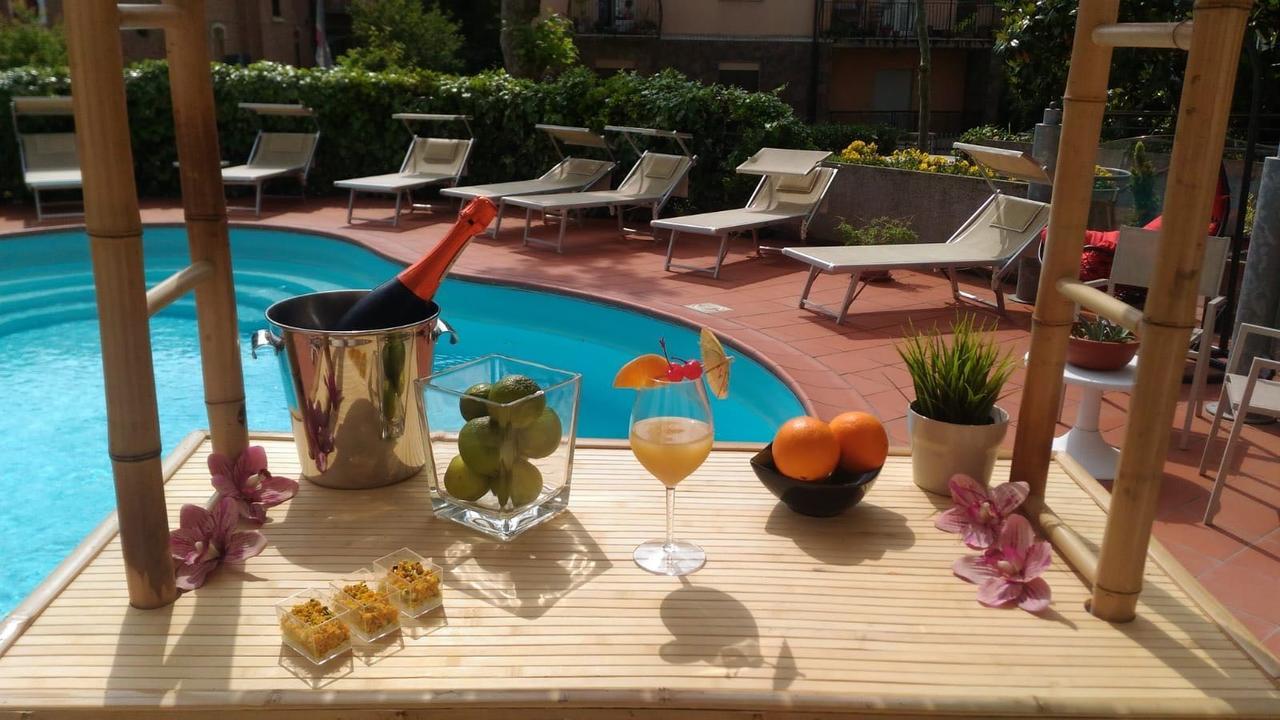 My Place Hotel Rimini Exteriör bild